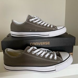 Gray Converse Women’s 11 Men’s 9